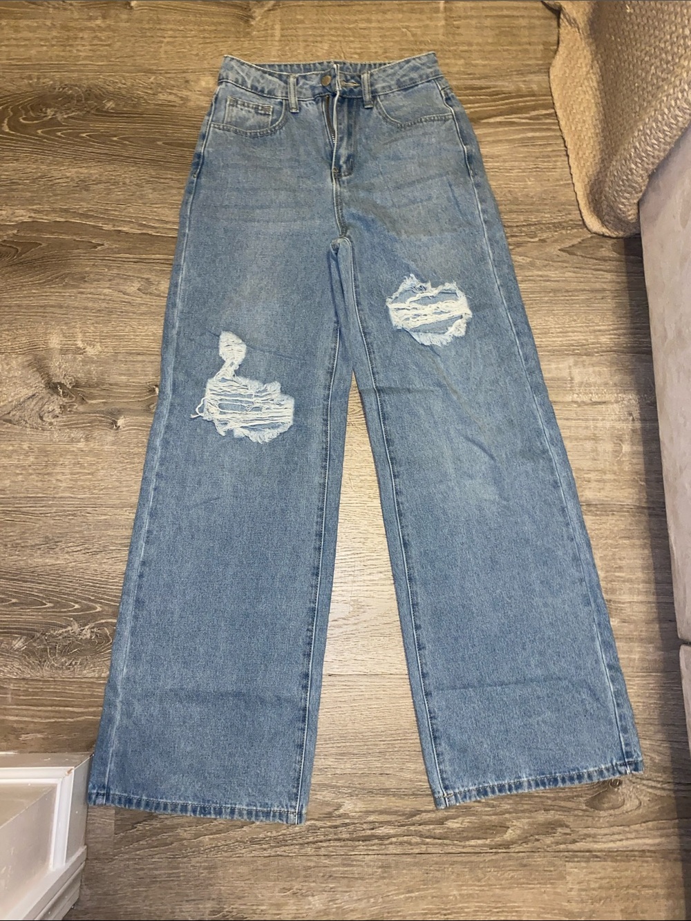 Classic High-Rise Wide-Leg Distressed Women's Jeans - Light Blue